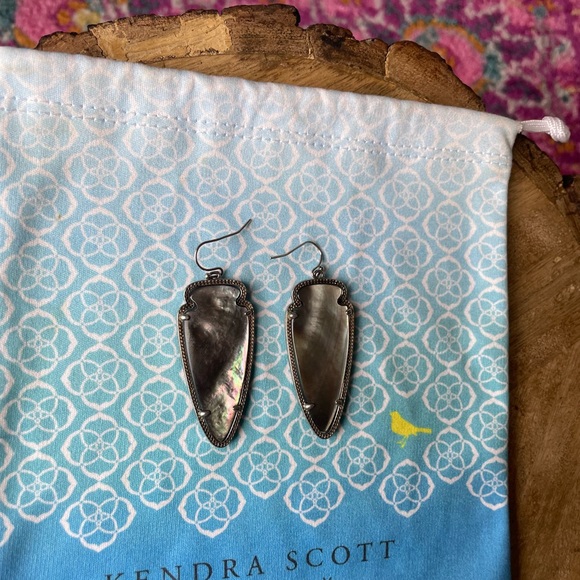 NFS 💕 - Picture 2 of 4